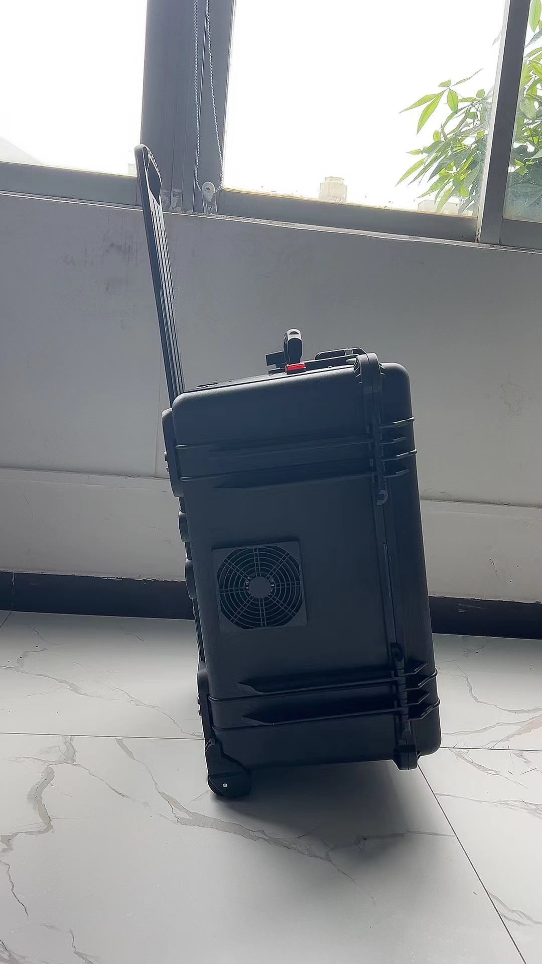 桦川手拉箱型移动通信干扰器